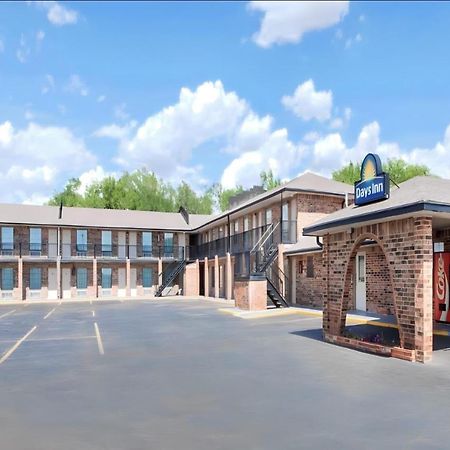 Days Inn By Wyndham Erick Bagian luar foto